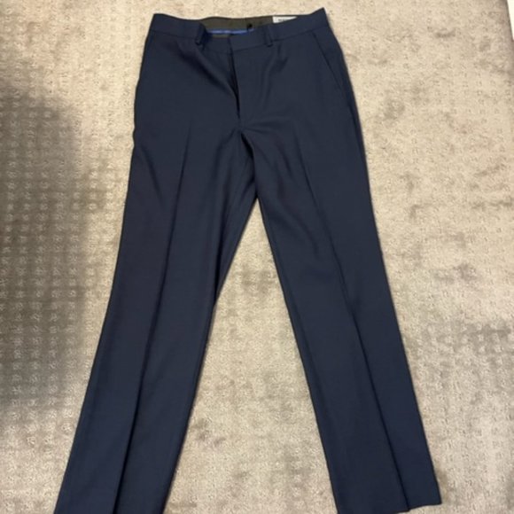 Men's Kenneth Cole Reaction Suit - Picture 6 of 13